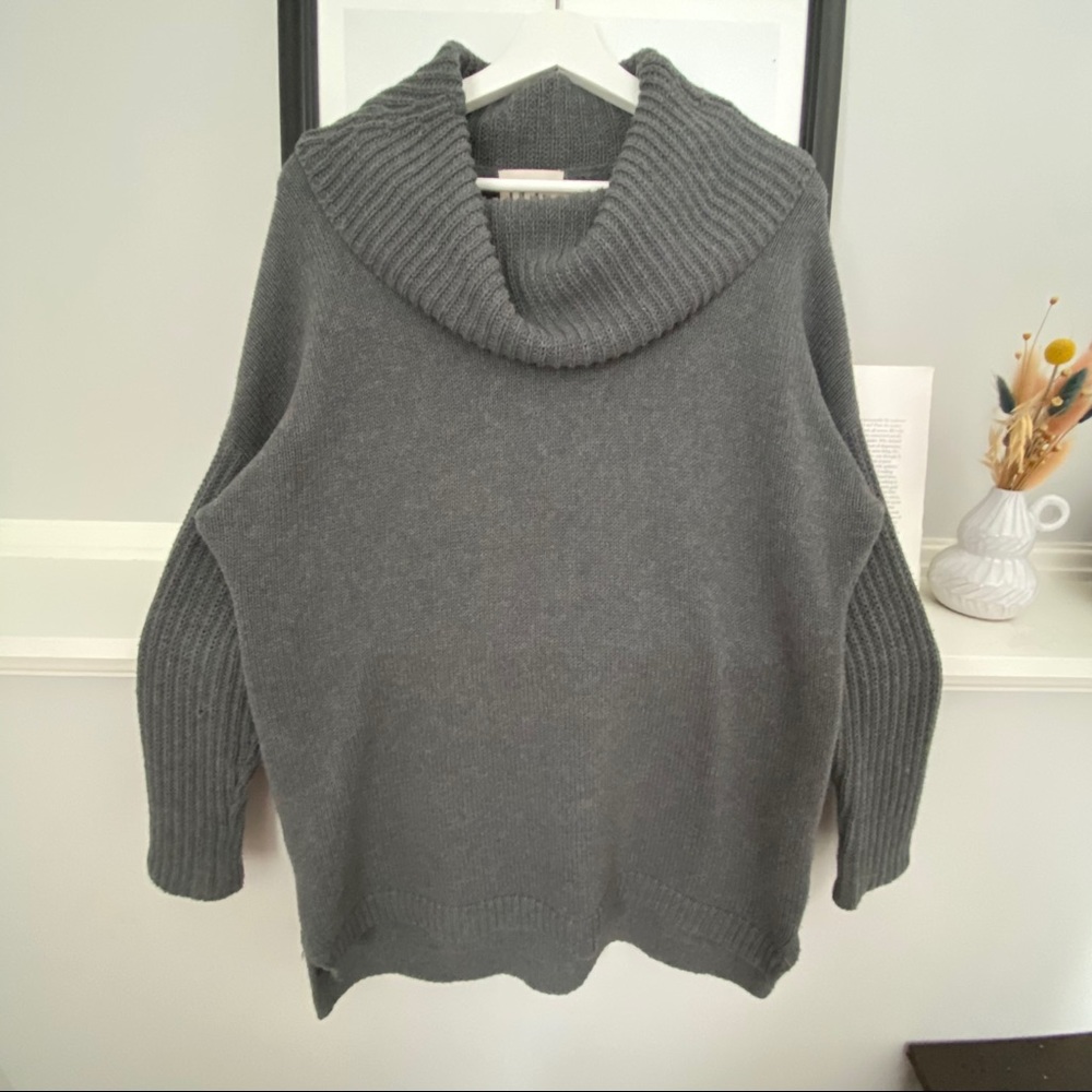 Cozy Ugg Cowel Neck Long Sweater Size M